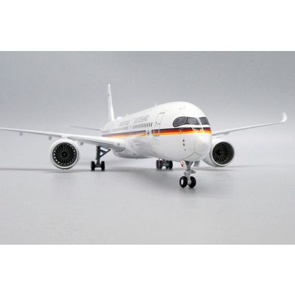 A350-900ACJ GERMAN AIR FORCE REG: 10+01 WITH STAND - JC WINGS XX20023 1/200