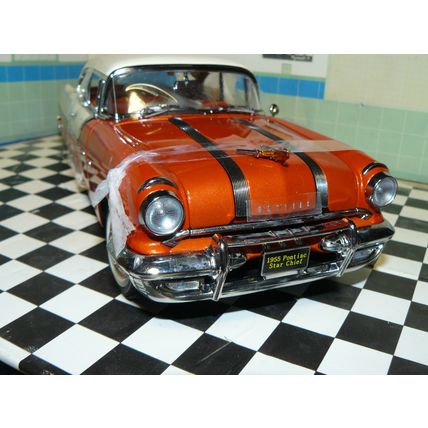 1/18 ( IB - 92 ) Sunstar Pontiac Star Chief Hard Top 1955 Model , the front bum