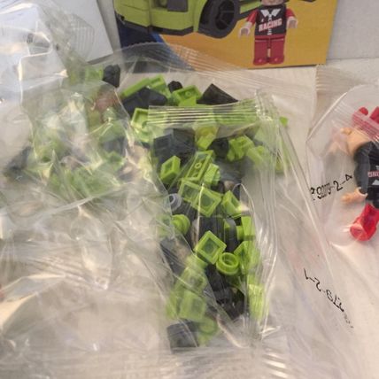 NEW Make it Blocks Green Racing Car - 214 pieces (out of box)