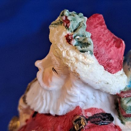 International Resourcing SANTA Claus 4 1/2 FIGURINE 1992 Christmas United States