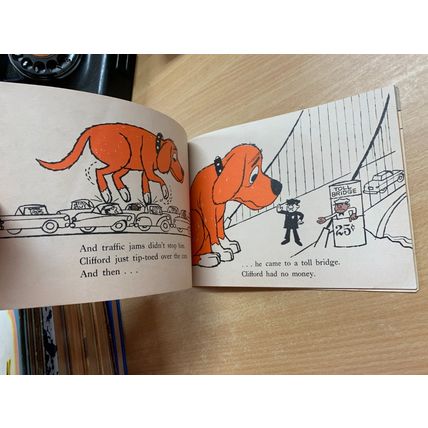 1966 CLIFFORD TAKES A TRIP NORMAN BRIDWELL ILLUSTRATED THIN PAPERBACK BOOK (LL)