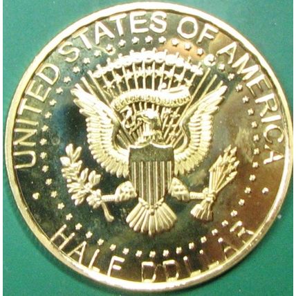 Melania Trump. Challenge Coin, Souvenir. Gold Tone. 71.