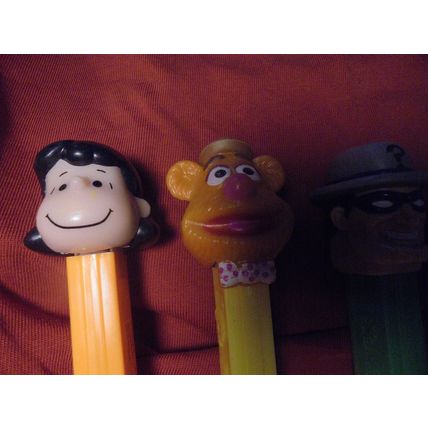 LOT of 8 Loose CHARACTERS Feeted PEZ Dispensers! $15.00 or Best Offer!!