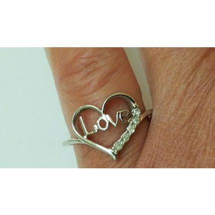 Estate Vintage 10K white Gold 5- Diamonds Heart Shaped "Love" Ring