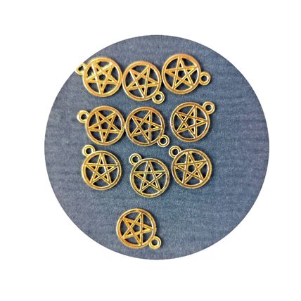 Pack of 10 Gold Coloured Pentagram Pendant Charms 16mm x 13mm Wicca Witch CH4