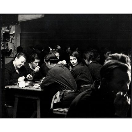 1984 1984 John Hurt, Suzanna Hamilton - George Orwell 2 10x8 STILLS