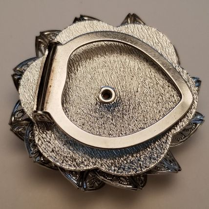 Silver Tone Filigree Flower Scarf Clip