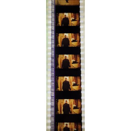 Pk GEB - M - MIX - b 033G . 1 STRIP OF 5 - 35MM FILM CELLS. ( Leon )