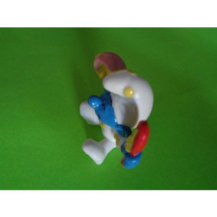 Baby smurf with spoon and bowl