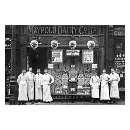 pt7164 - Dewsbury , Maypole Dairy Co Shop & Staff , Yorkshire - print 6x4