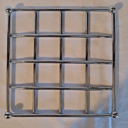 LATTICE Metal Hot Plate TRIVET Weave Checkered Silver