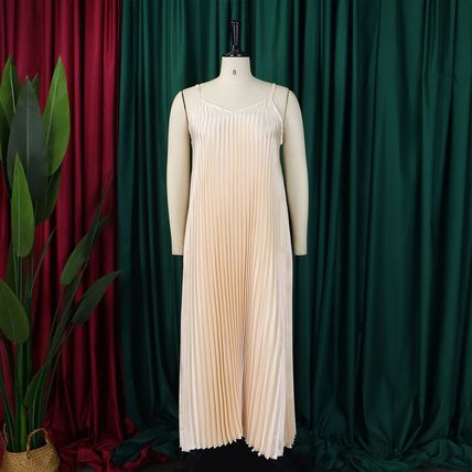 Women's summer new halter pleated sexy fashion A-line skirt dress