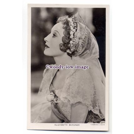 b4586 - Film Actress - Elizabeth Bergner, Picturegoer postcard No.826