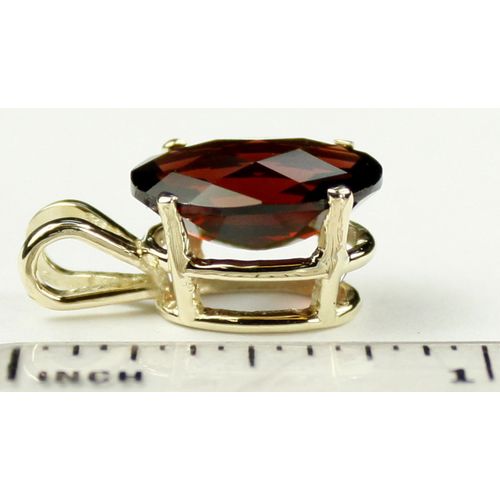 Mozambique Garnet, 14KY Gold Pendant, P004
