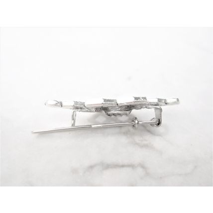 Small silver geometric design metal hair clip barrette for fine hair