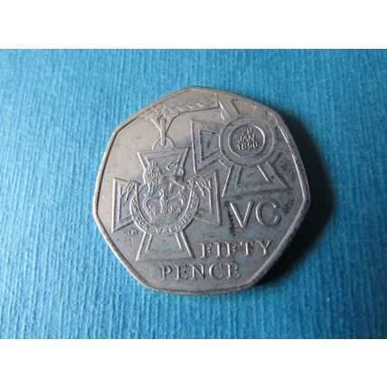2006 QUEEN ELIZABETH II / VICTORIA CROSS THE AWARD FIFTY PENCE FREE POST.