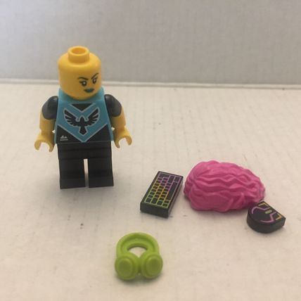 Official Lego Gamer Girl Minifigure