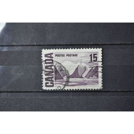 CANADA SG 0586 USED #4