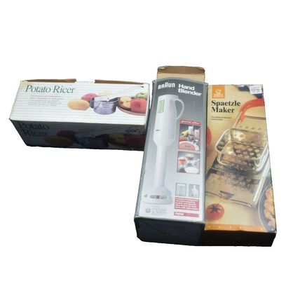 Braun Hand Blender Chopper MR360 Spain) With Potato ricer, spaetzle maker Boxed