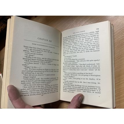 1961 AGATHA CHRISTIE 1ST EDITION "THE PALE HORSE" HARDBACK BOOK (P3) AA