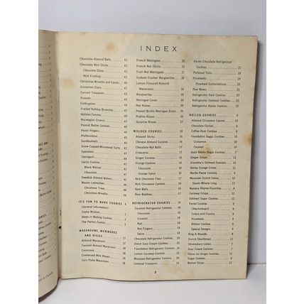 Culinary Arts Institute Kitchen Comanion Series 200 Cookies Cook Book