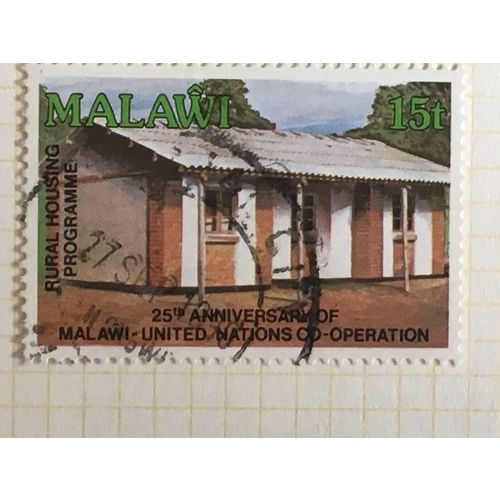Malawi 1989 25th United Nations 15t Rural House Verandah Used SG 825 Sc554 Stamp