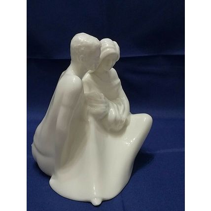 ROYAL WORCESTER, NEW BORN, MOTHER, FATHER, BABY, 2005,Original, Very Rare, Mint.