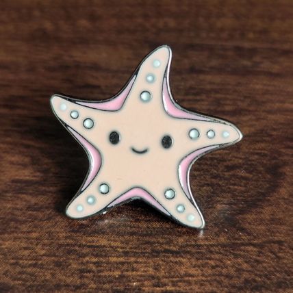 Starfish Enamel Pin Badge Rubber Safety Back 2.5 cm x 2.5 cm Sealife Fun BA136
