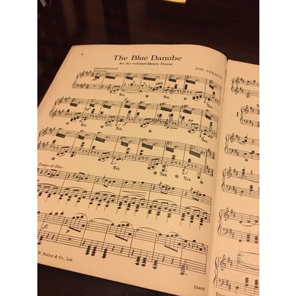 Johann Strauss, Famous Waltzes. The star original sheet music edition. 1932