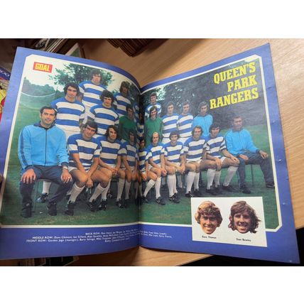 GOAL MAGAZINE #230 27 JAN 1973 UK FOOTBALL MAGAZINE - QPR TEAM POSTER (LL)