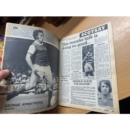 GOAL MAGAZINE #230 27 JAN 1973 UK FOOTBALL MAGAZINE - QPR TEAM POSTER (LL)