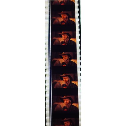 Pk DAU - B - MIX - c 057E . - 1 STRIP OF 5 - 35MM FILM CELLS. ( )