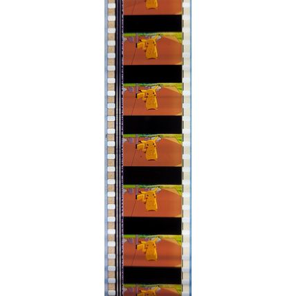Pokemon . Pk KXH - b027A . 1 STRIP OF 5 - 35MM FILM CELLS
