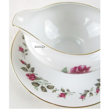 Diamond China Moss Rose Gravy Boat with Attached Underplate, Japan, Excellent!!
