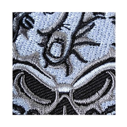Skull Iron On Patch 7.5 cm x 4 cm Sew Patches Embroidered Badge Sew Biker P664