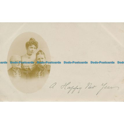 R137571 Old Postcard. Three Women