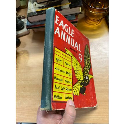 1960 "EAGLE ANNUAL NUMBER 9" DAN DARE ILLUSTRATED HARDBACK BOOK (P5)