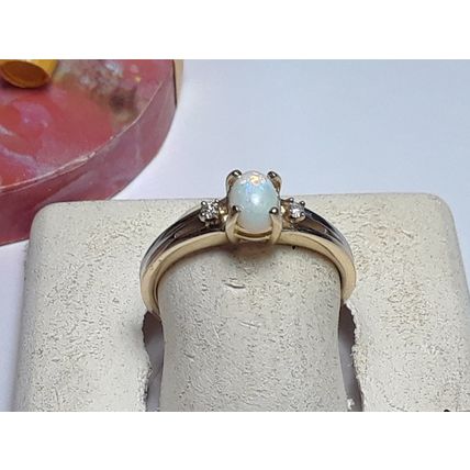 Estate 1/3ctw Natural Precious White Opal & Diam split shank 14Kt YG Ring #20090
