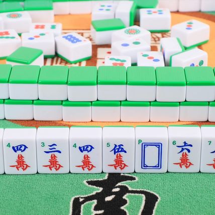 Chinese Mahjong Set, Mahjong Game Set with 146 Numbered Large Tiles (1.5", Green