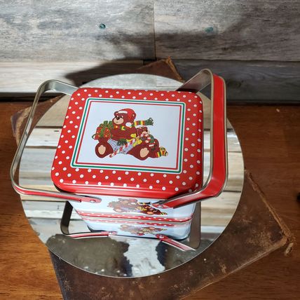 Vintage 1980's Basket Style Tin Box. Christmas Teddy Bear