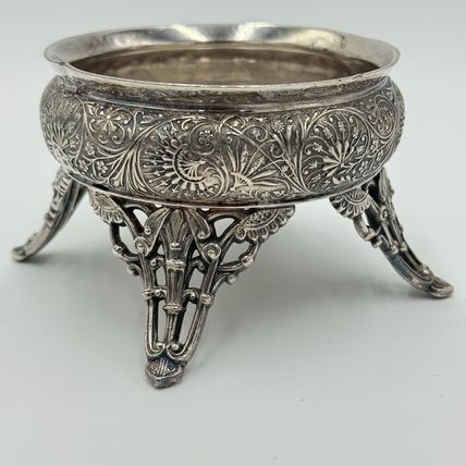 Antique Racine.SP. CO Silver Plate Salt Cellar Ornate Four Legs Rare 2.3”x3.3”