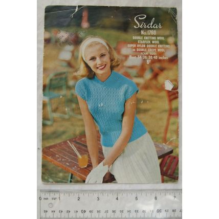 Vintage: Sirdar 1760 lady's lacy jumper, DK