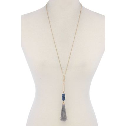 Cut Out Long Oval Bead Tassel Pendant Necklace