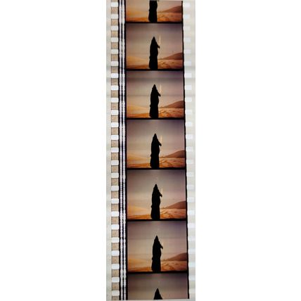 Pk GEB - P - MIX - B 037k . 1 STRIP OF 5 - 35MM FILM CELLS. ( )