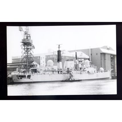 na0860 - Royal Navy Warship - HMS Nottingham - photograph