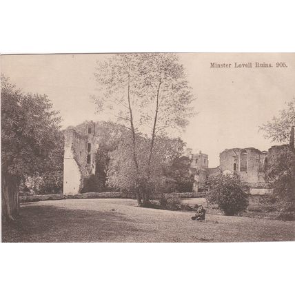EC101 MINSTER LOVELL RUINS . PRINTED POSTCARD