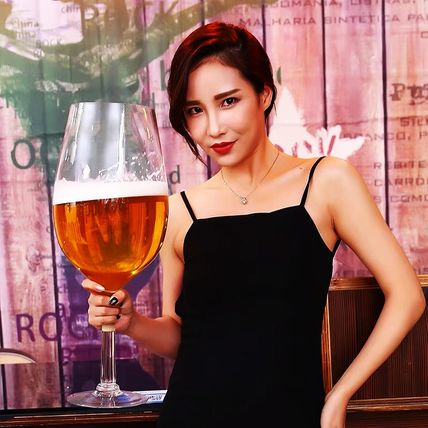 YUANXIN Worlds Largest Giant Wine Glass Huge Stemware Creative Oversized Goblet