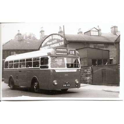 Black & White Photograph of Yorkshire Traction Co. Ltd. - EHE 939