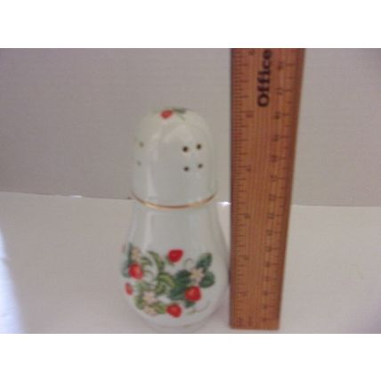 Vintage Avon Strawberry 22k Trim Porcelain Sugar Shaker 1978