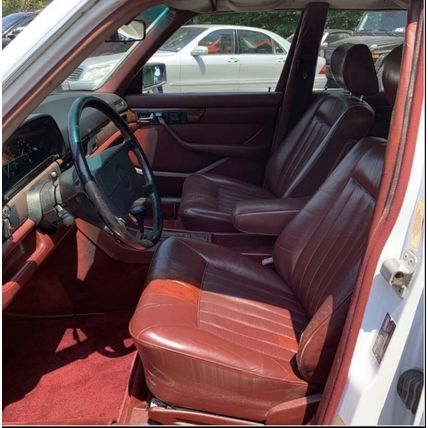 1986 Mercedes-Benz 560SEL
